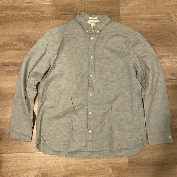 Men’s Button-Up Shirt - Picture 1 of 4